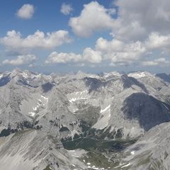 Flugwegposition um 13:05:27: Aufgenommen in der Nähe von Innsbruck, Österreich in 2816 Meter
